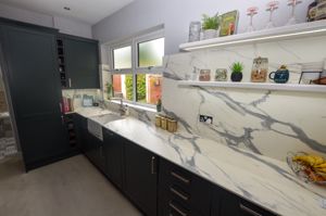 Kitchen- click for photo gallery